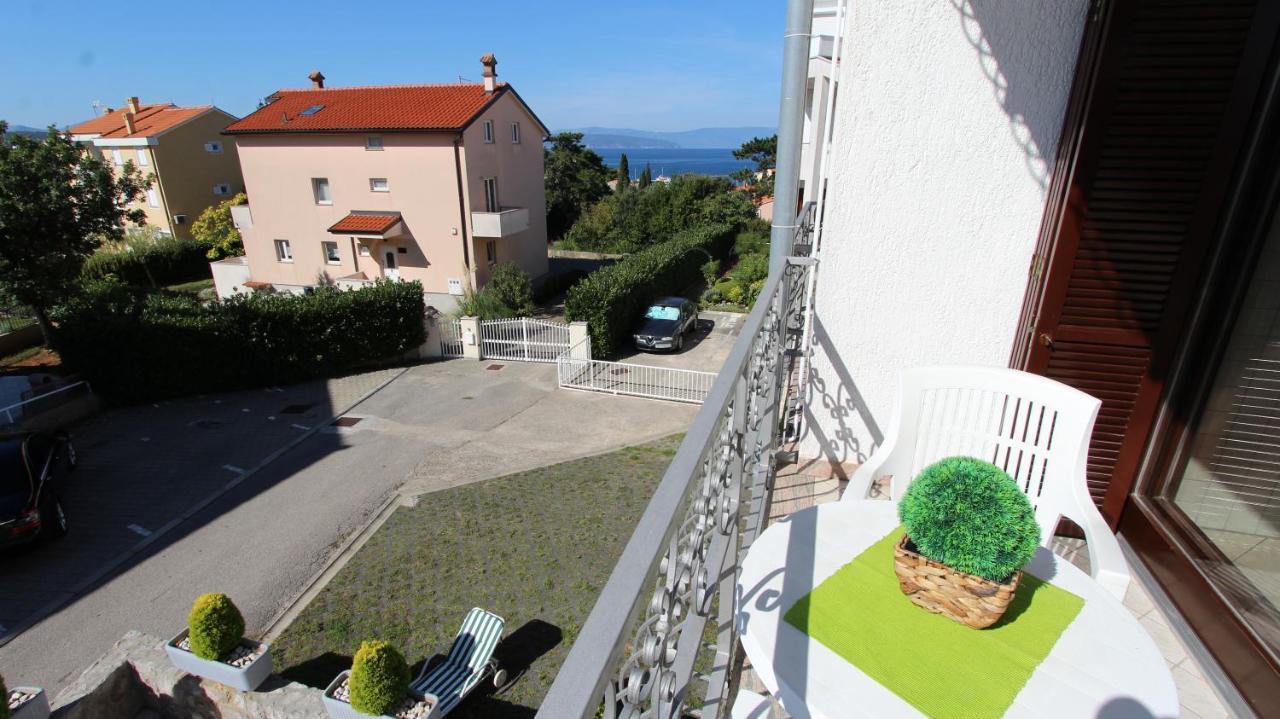 Apartmani Totic Malinska Kültér fotó