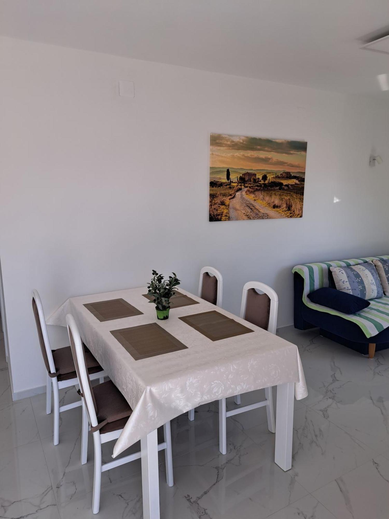 Apartmani Totic Malinska Kültér fotó